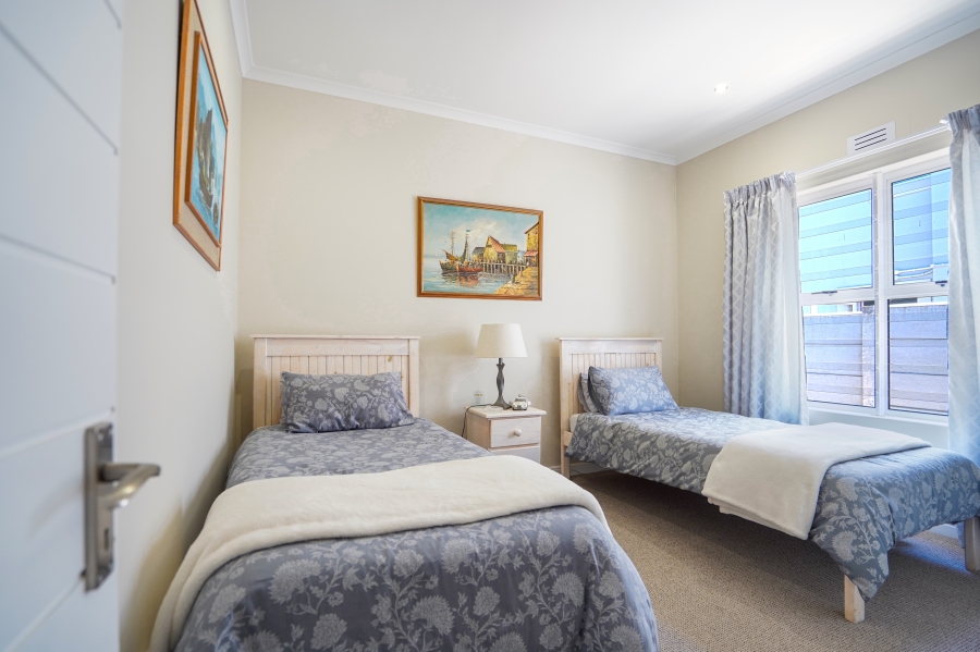 To Let 3 Bedroom Property for Rent in Sunningdale Western Cape